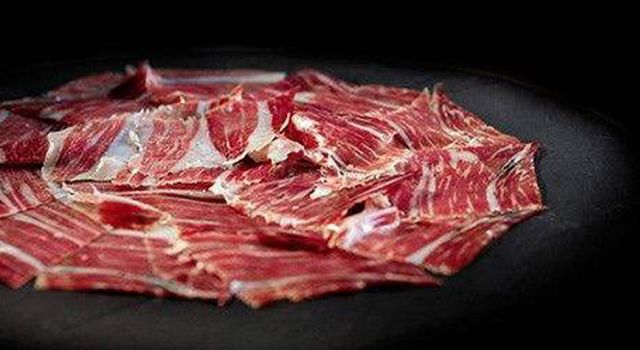 廣東美食，經(jīng)典粵菜伊比利亞豬排